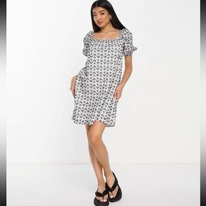 & Other Stories Frill Sleeve Embroidered Mini Dress White Blue Floral Tie Back